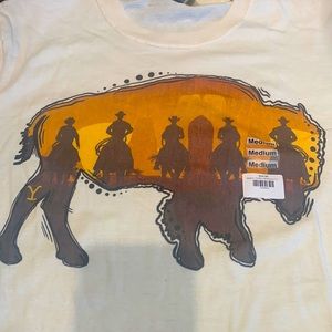 Yellowstone Med Cream Background Crew Riding Med New